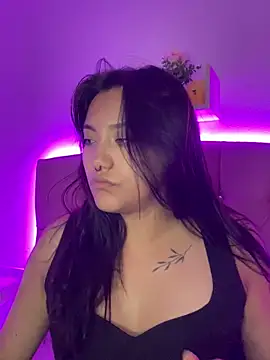 Snapshot of angellique_22 chatting on 03/04/25, 11:19 angellique 22 online show from 03/04/25, 11:19