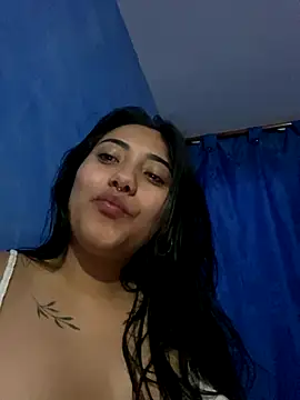 Snapshot of angellique_22 chatting on 11/08/25, 09:35 angellique 22 online show from 11/08/25, 09:35