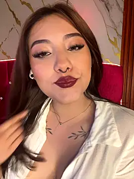 Snapshot of angellique_22 chatting on 12/02/25, 04:18 angellique 22 online show from 12/02/25, 04:18