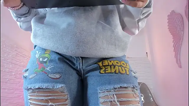 Snapshot of mia_six66 chatting on 01/25/25, 11:34 mia six66 online show from 01/25/25, 11:34