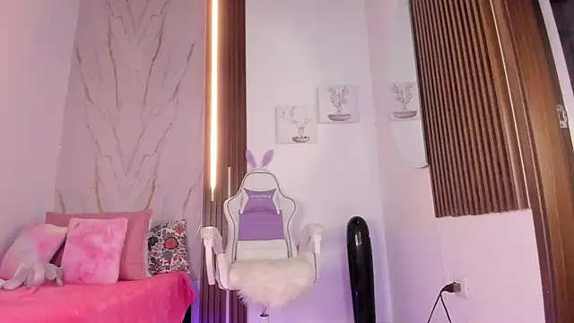 Snapshot of mia_six66 chatting on 09/25/25, 11:03 mia six66 online show from 09/25/25, 11:03