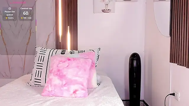 mia six66 online show from 12/02/25, 11:59