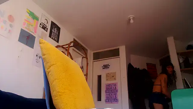 Zafiro subversiva online show from 01/18/25, 12:57