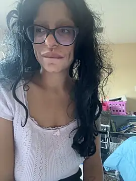 myloveforyouu online show from 11/12/25, 03:01