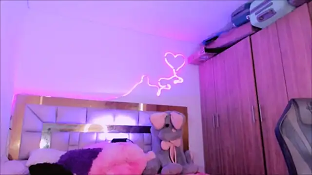 Lucidollts  online show from 01/13/25, 02:11