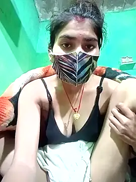 Snapshot of HOTBABITARAJ chatting on 01/11/25, 07:49 HOTBABITARAJ online show from 01/11/25, 07:49