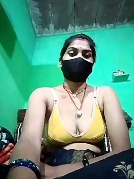 Snapshot of HOTBABITARAJ chatting on 02/08/25, 09:35 HOTBABITARAJ online show from 02/08/25, 09:35