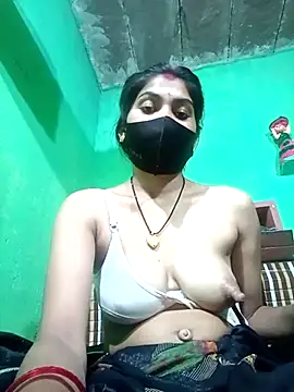 Snapshot of HOTBABITARAJ chatting on 02/24/25, 11:43 HOTBABITARAJ online show from 02/24/25, 11:43