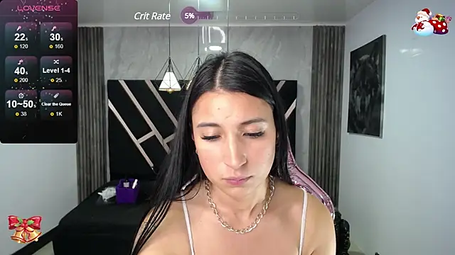 lizzyluk ch online show from 12/18/24, 07:52