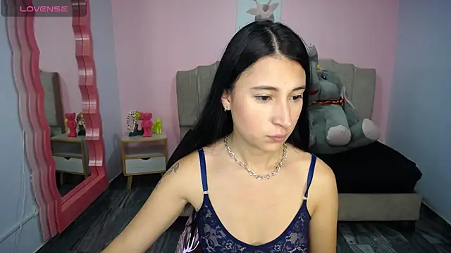 lizzyluk ch online show from 02/17/25, 04:26