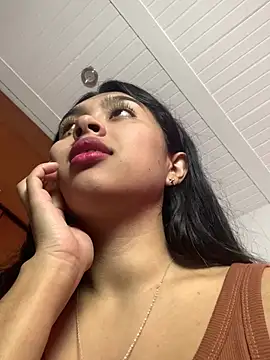 SweetLatiin  online show from 02/10/25, 08:00