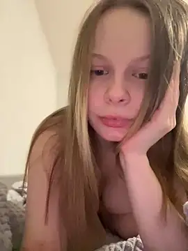 wrenlie online show from 02/04/25, 05:12