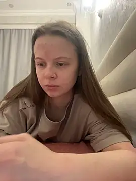 wrenlie online show from 12/15/25, 03:00