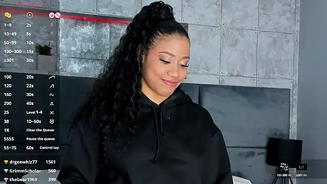 Snapshot of Salome_Diaz_ chatting on 03/20/25, 09:56 Salome Diaz  online show from 03/20/25, 09:56