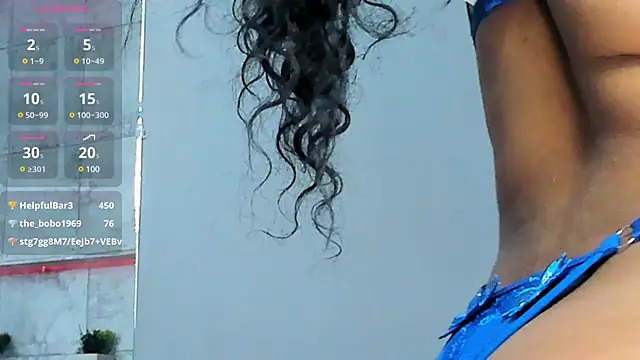 Snapshot of Salome_Diaz_ chatting on 03/22/25, 06:58 Salome Diaz  online show from 03/22/25, 06:58