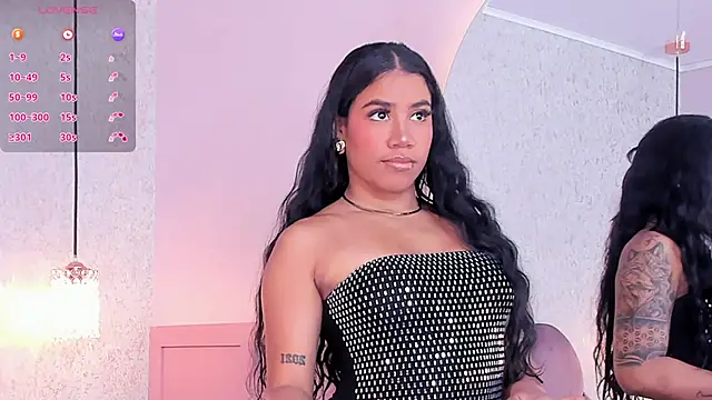 Snapshot of Salome_Diaz_ chatting on 09/09/25, 05:18 Salome Diaz  online show from 09/09/25, 05:18