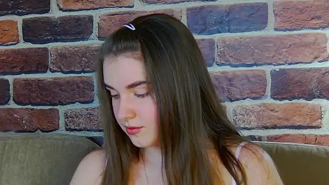 Sofia Hugs online show from 03/21/26, 05:16
