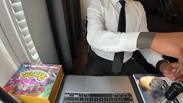 WyattBBC online show from 09/25/25, 02:43