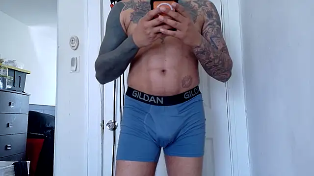 WyattBBC online show from 04/07/26, 03:23