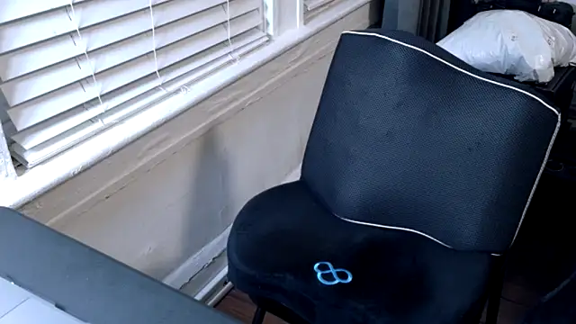 WyattBBC online show from 04/13/26, 05:35