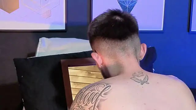 Dylanwhite23  online show from 04/02/26, 02:20