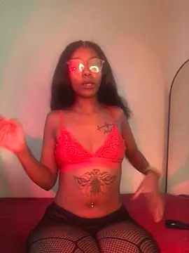 naughtybitches5 online show from 04/24/26, 04:48