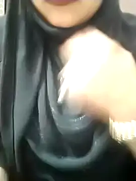 Snapshot of Indian-Nazia chatting on 01/07/25, 12:52 Indian-Nazia online show from 01/07/25, 12:52