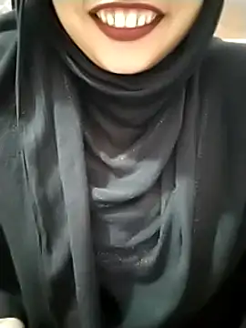 Snapshot of Indian-Nazia chatting on 01/11/25, 02:15 Indian-Nazia online show from 01/11/25, 02:15