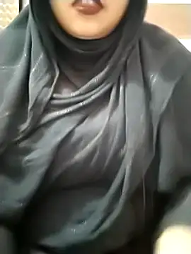 Snapshot of Indian-Nazia chatting on 01/12/25, 07:53 Indian-Nazia online show from 01/12/25, 07:53