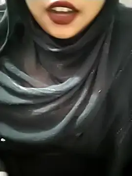 Snapshot of Indian-Nazia chatting on 01/17/25, 12:42 Indian-Nazia online show from 01/17/25, 12:42