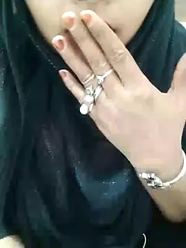 Snapshot of Indian-Nazia chatting on 02/01/25, 10:26 Indian-Nazia online show from 02/01/25, 10:26