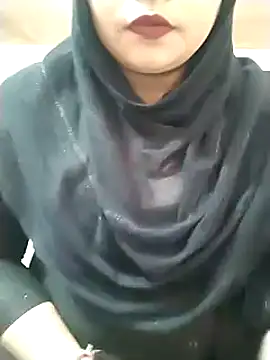 Snapshot of Indian-Nazia chatting on 02/02/25, 09:40 Indian-Nazia online show from 02/02/25, 09:40