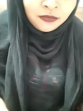 Snapshot of Indian-Nazia chatting on 02/05/25, 03:52 Indian-Nazia online show from 02/05/25, 03:52