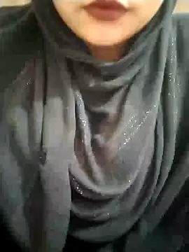 Snapshot of Indian-Nazia chatting on 02/08/25, 01:11 Indian-Nazia online show from 02/08/25, 01:11