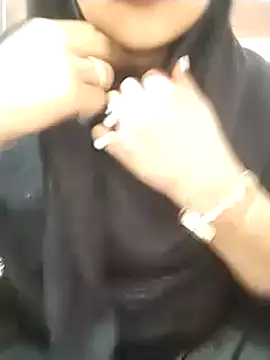 Snapshot of Indian-Nazia chatting on 02/09/25, 01:35 Indian-Nazia online show from 02/09/25, 01:35