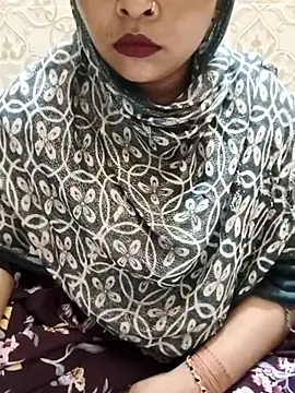 Snapshot of Indian-Nazia chatting on 09/27/25, 03:28 Indian-Nazia online show from 09/27/25, 03:28