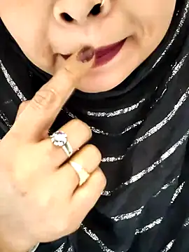 Indian-Nazia online show from 03/19/26, 07:07