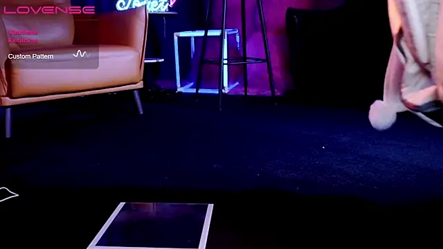 JoooJo  online show from 01/17/25, 07:05