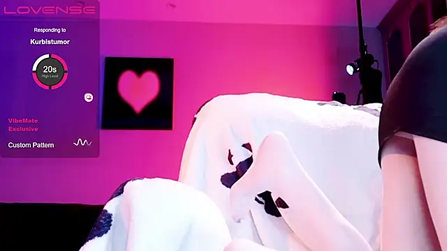 JoooJo  online show from 02/11/25, 08:42