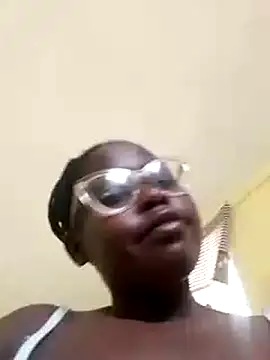 Sweetcecie01 online show from 03/14/25, 10:05