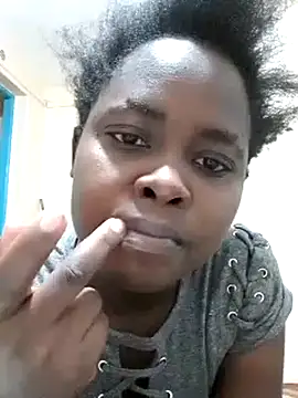 Sweetcecie01 online show from 09/19/25, 08:31