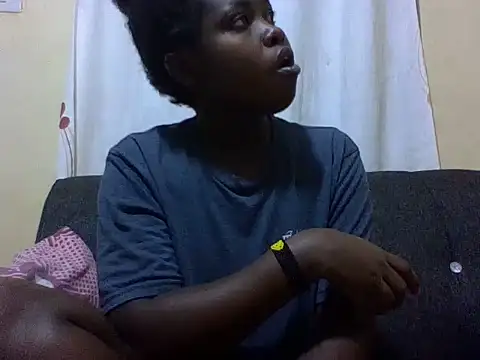 Snapshot of Sweetcecie01 chatting on 06/16/26, 09:50 Sweetcecie01 online show from 06/16/26, 09:50