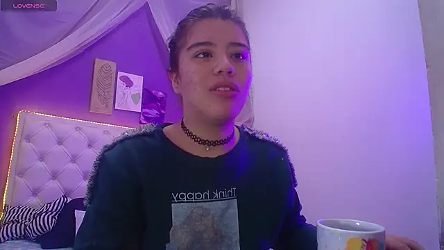 Snapshot of Ingrid_Casas chatting on 12/06/24, 10:52 Ingrid Casas online show from 12/06/24, 10:52