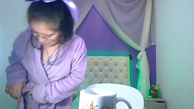 Snapshot of Ingrid_Casas chatting on 12/15/24, 09:53 Ingrid Casas online show from 12/15/24, 09:53
