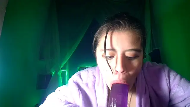 Snapshot of Ingrid_Casas chatting on 12/16/24, 12:59 Ingrid Casas online show from 12/16/24, 12:59