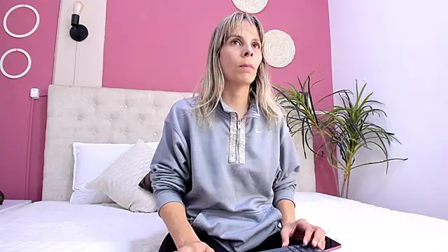 Anastasiapriest online show from 05/19/26, 11:49