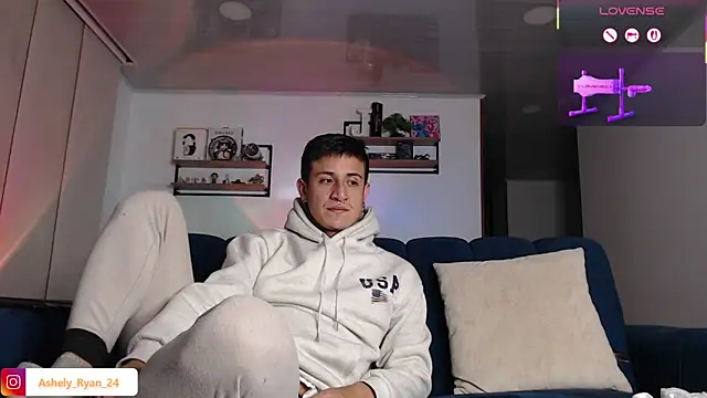 ashely ryan24 online show from 02/24/26, 12:41