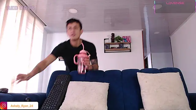 ashely ryan24 online show from 02/28/26, 09:16