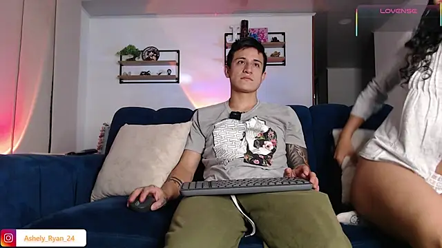 ashely ryan24 online show from 03/31/26, 11:27