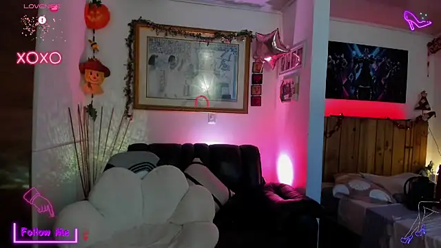 LauGrayJ online show from 03/09/25, 09:35